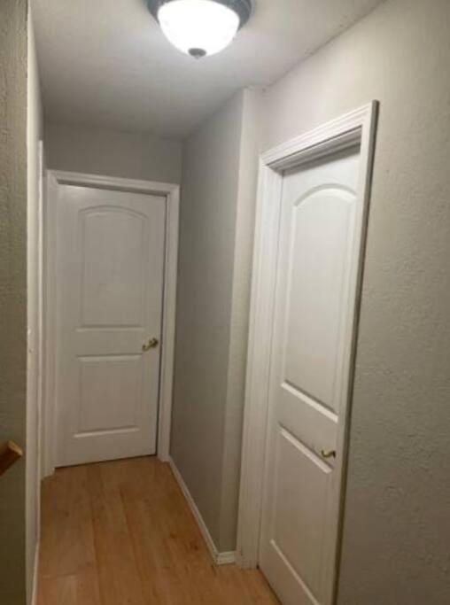 Great Getaway 2 Story Home! Harlingen Tx Экстерьер фото